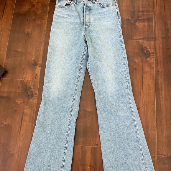 Jeans - Picture 2 of 3